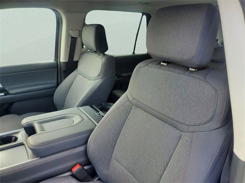 New 2025 Ford Expedition Active image 20