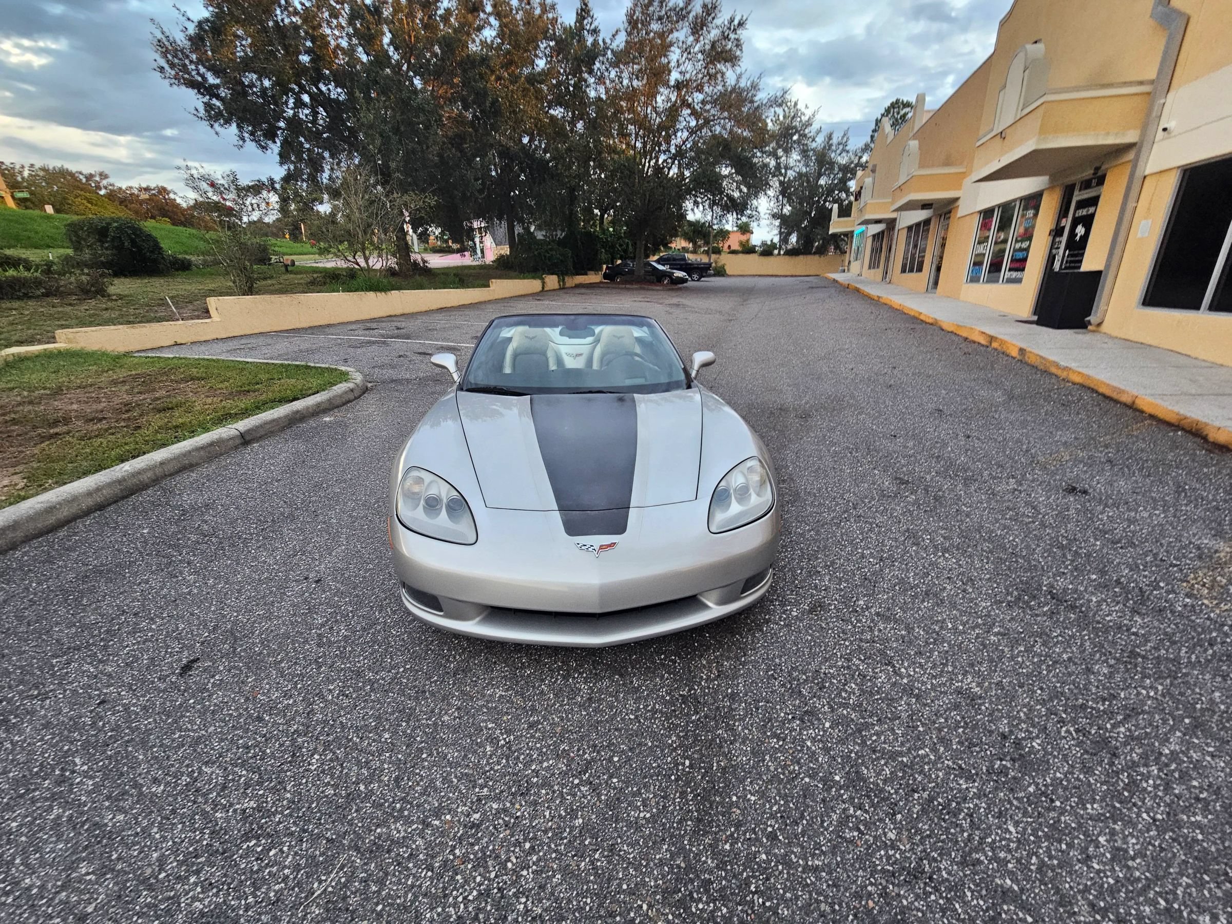 Used 2005 Chevrolet Corvette Convertible w/ Preferred Equipment Group RWD image 15