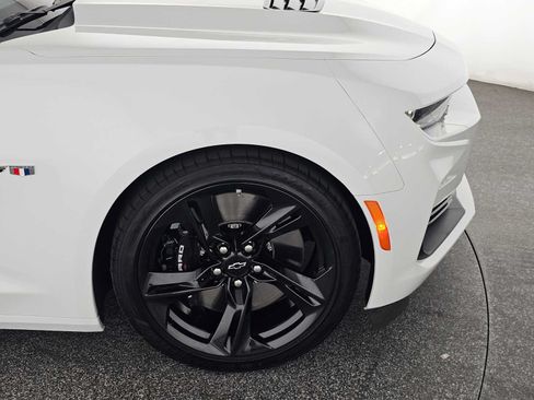 Used 2022 Chevrolet Camaro SS RWD image 9