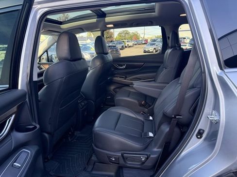 Used 2025 Subaru Ascent Touring image 11