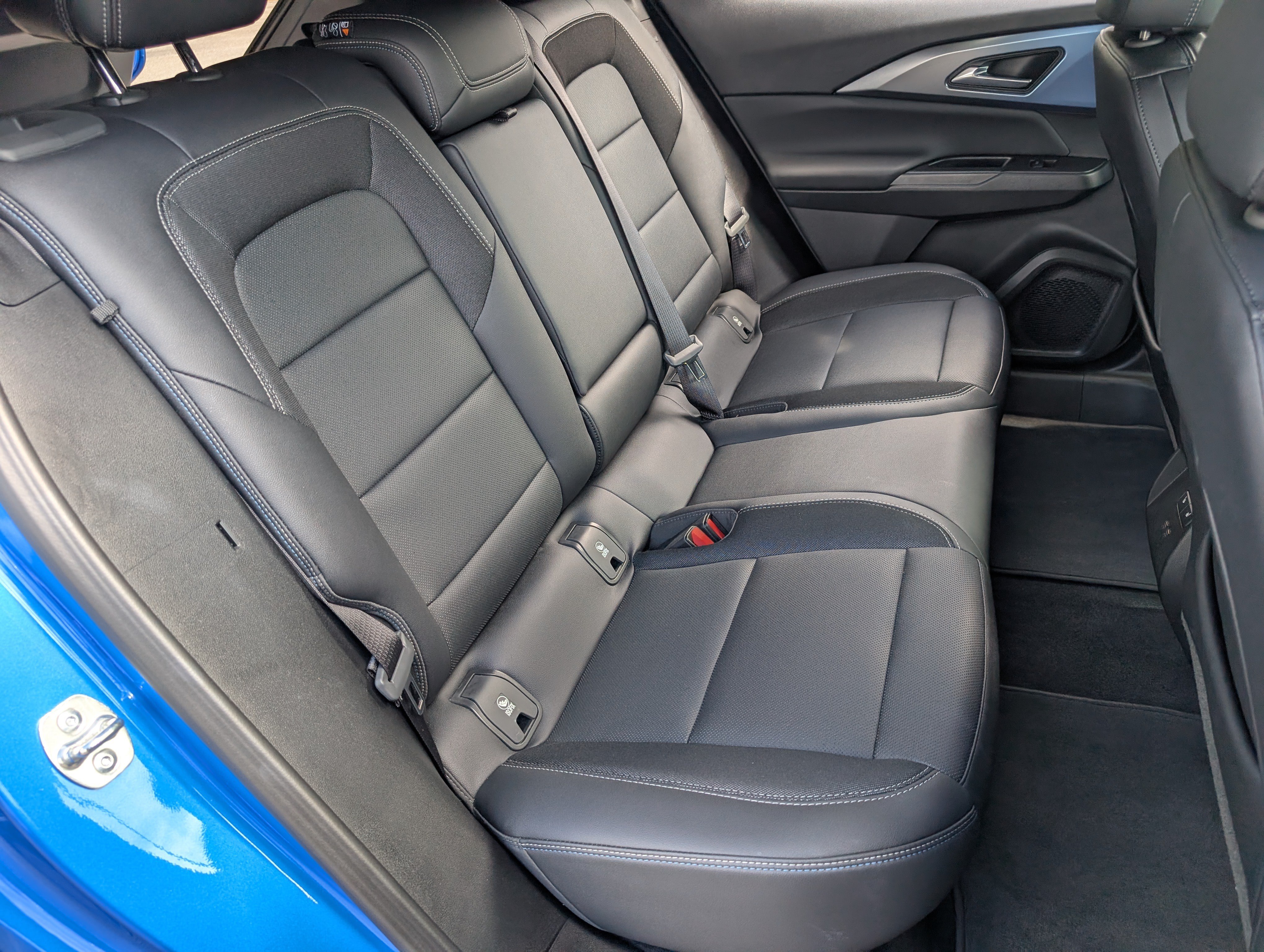 Used 2025 Chevrolet Equinox EV LT w/ Convenience Package II FWD image 20