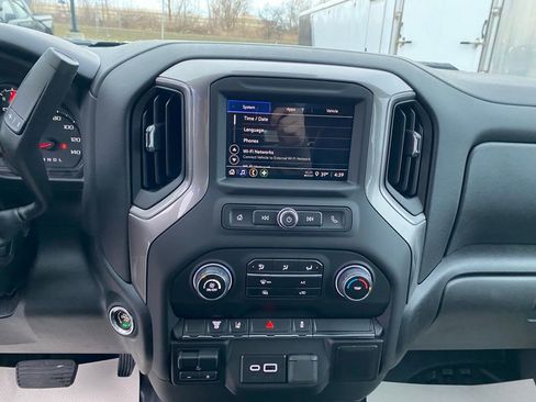 New 2025 Chevrolet Silverado 3500 W/T image 15