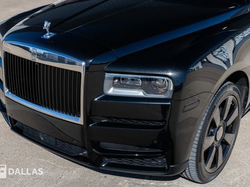 Used 2021 Rolls-Royce Cullinan image 7