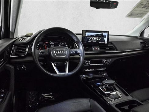 Certified 2023 Audi Q5 2.0T Premium w/ Convenience Package AWD/4WD image 19