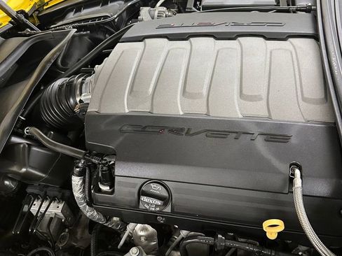 Used 2015 Chevrolet Corvette Stingray Coupe w/ ZF1 Appearance Package RWD image 7
