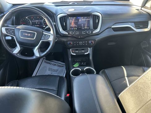 Used 2022 GMC Terrain SLT w/ Tech Package image 20