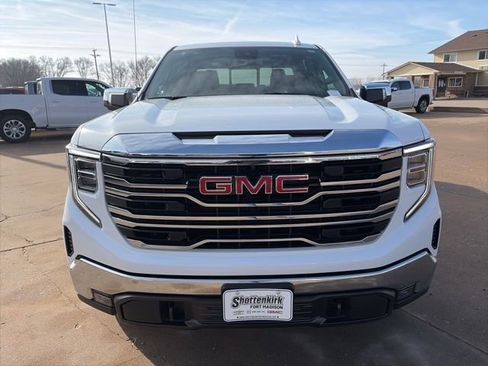 New 2026 GMC Sierra 1500 SLT w/ SLT Convenience Package image 9