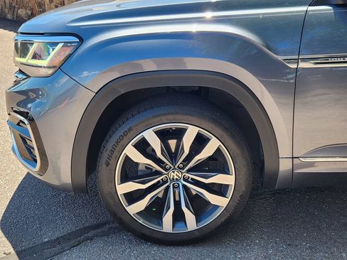 Used 2020 Volkswagen Atlas Cross Sport SEL R-Line AWD/4WD image 28