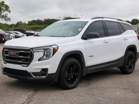 Used 2023 GMC Terrain AT4 image 6