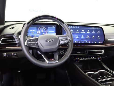 New 2026 Chevrolet Traverse Z71 w/ Enhanced Driving Package AWD/4WD image 17