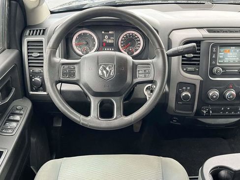 Used 2018 RAM 2500 Tradesman w/ Chrome Appearance Group image 17