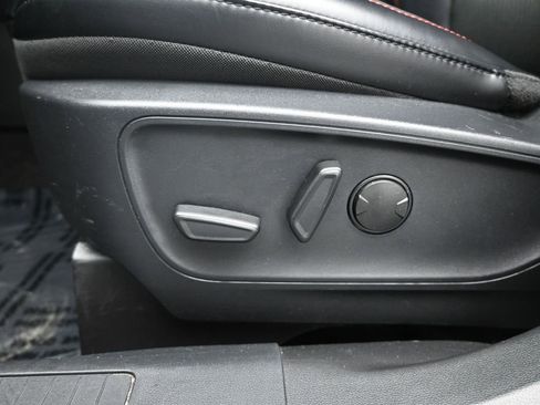 Used 2025 Ford Escape ST-Line image 10