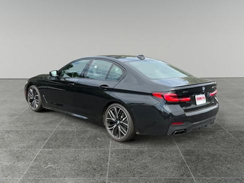 Used 2021 BMW M550i xDrive w/ Dynamic Handling Package AWD/4WD image 3