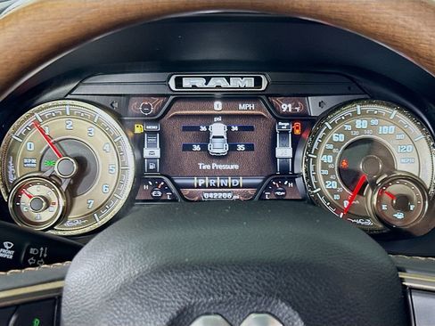 Used 2022 RAM 1500 Limited image 21