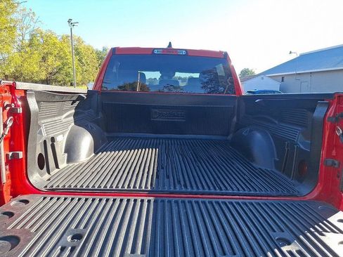 Used 2024 RAM 1500 Laramie image 30