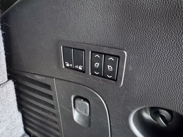 Used 2019 Cadillac Escalade Premium Luxury AWD/4WD image 48