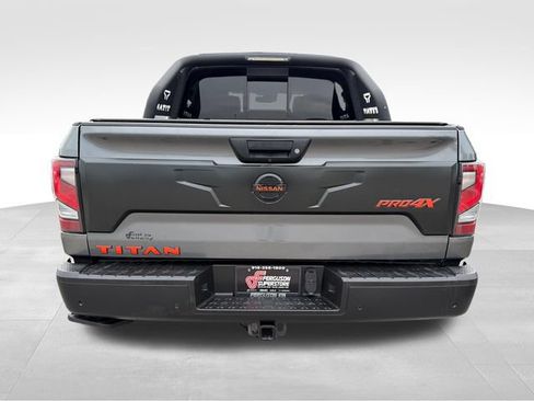 Used 2020 Nissan Titan PRO-4X w/ Pro-4x Convenience Package AWD/4WD image 6