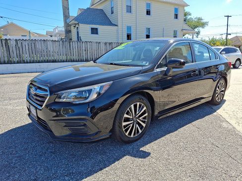 Used 2019 Subaru Legacy 2.5i Premium image 3