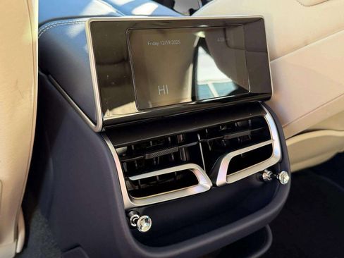 New 2026 Bentley Flying Spur Azure image 23