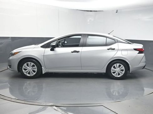 Used 2025 Nissan Versa S w/ Trunk Package FWD image 5
