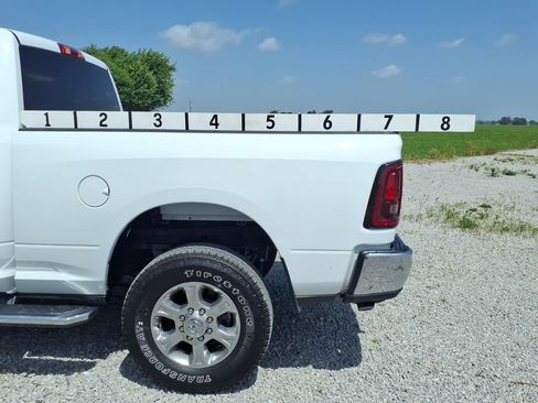 Used 2025 RAM 2500 Big Horn AWD/4WD image 2