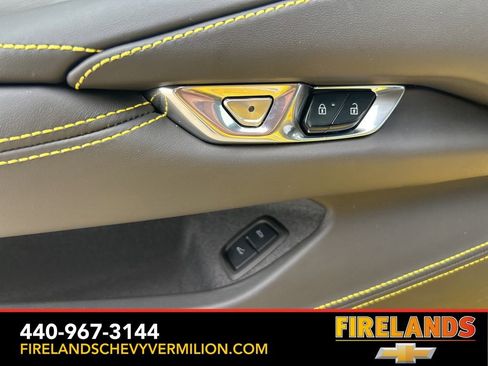 New 2025 Chevrolet Corvette Stingray Premium Cpe w/ Z51 Performance Package image 21