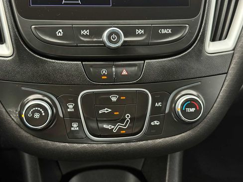 Used 2022 Chevrolet Malibu LS image 23