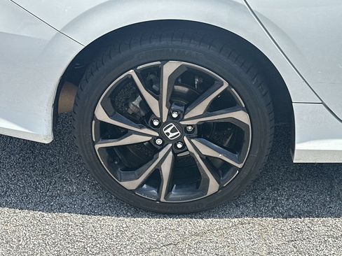 Used 2019 Honda Civic Sport image 17