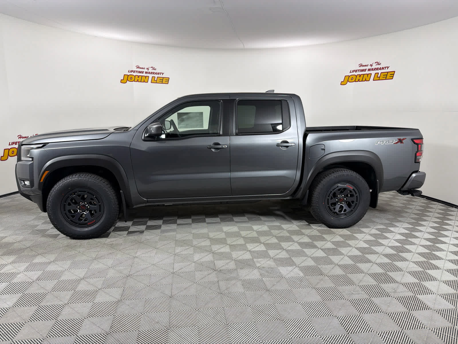 New 2026 Nissan Frontier Pro-X w/ Tow Package RWD image 2
