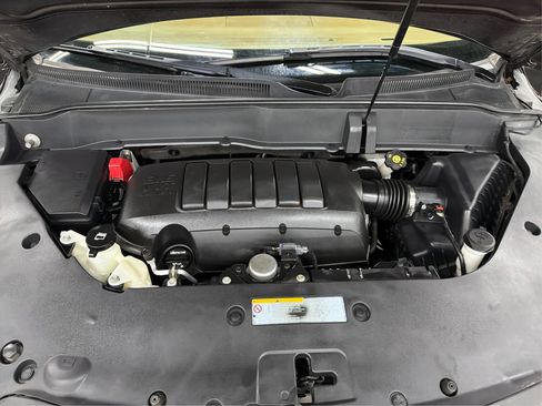 Used 2017 Buick Enclave Premium w/ Experience Buick Package FWD image 9