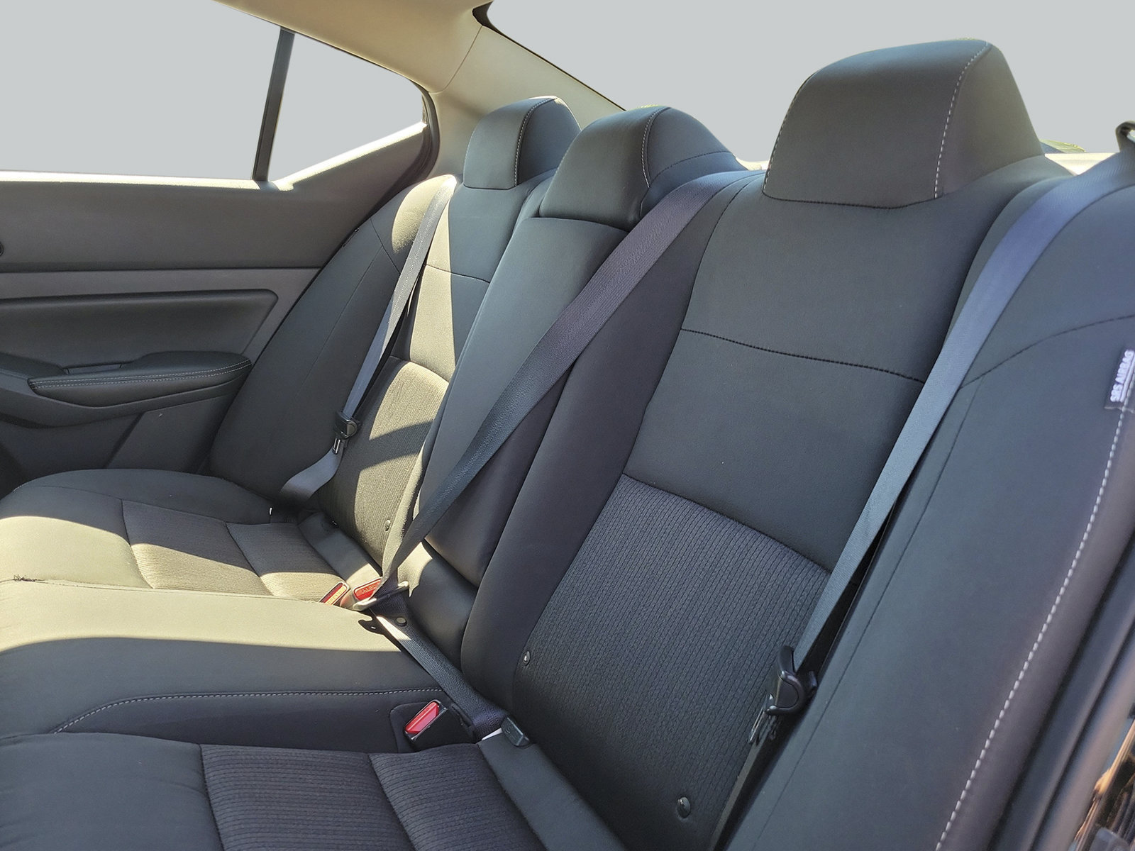 Used 2025 Nissan Altima 2.5 SV FWD image 28