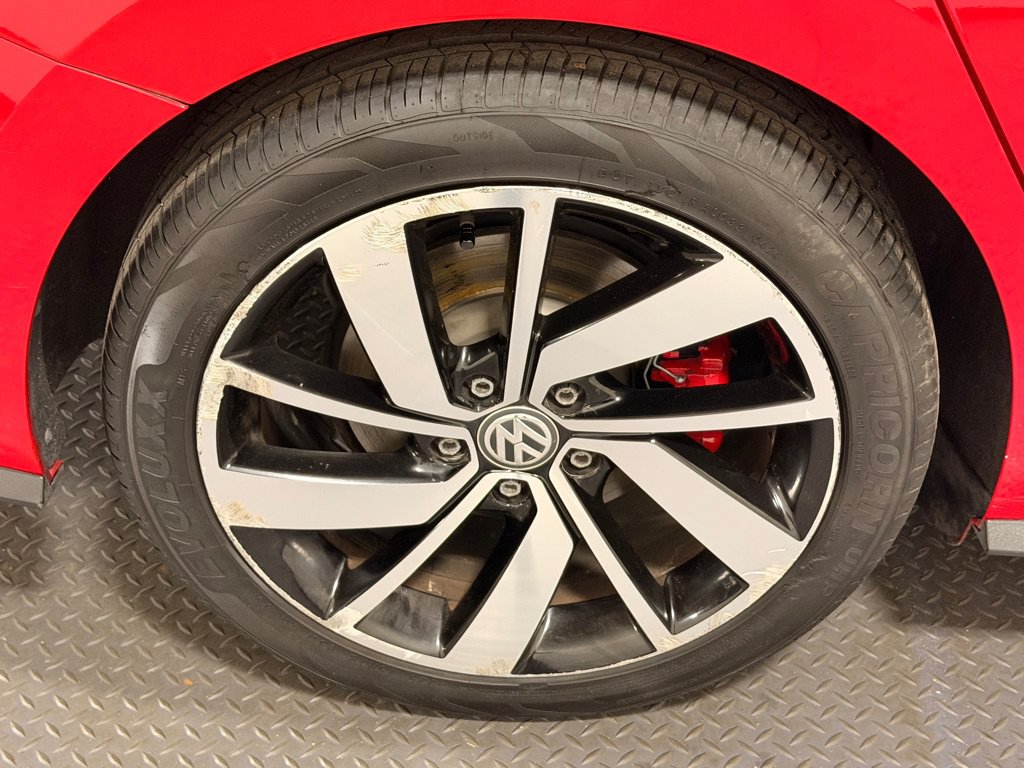 Used 2019 Volkswagen Jetta GLI FWD image 20
