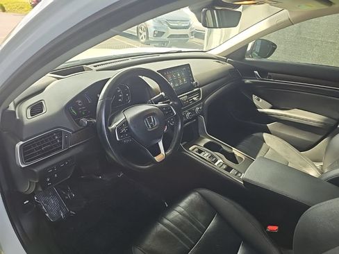 Used 2019 Honda Accord Touring image 31
