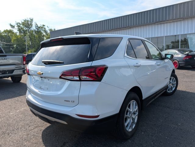Used 2024 Chevrolet Equinox LT AWD/4WD image 9