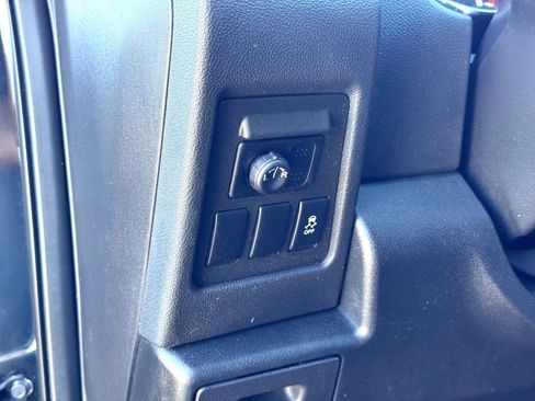 Used 2015 Nissan Rogue S w/ Convenience Package image 14