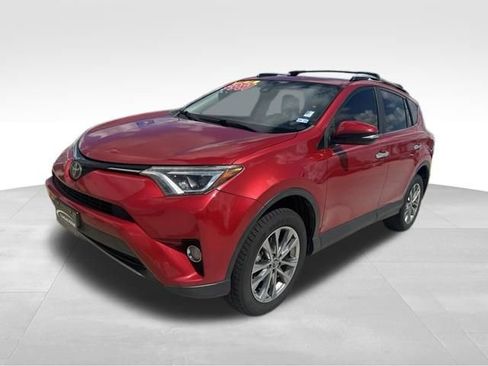 Used 2017 Toyota RAV4 Limited FWD image 4