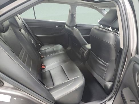 Used 2016 Toyota Camry XLE w/ Advanced Technology Package image 19