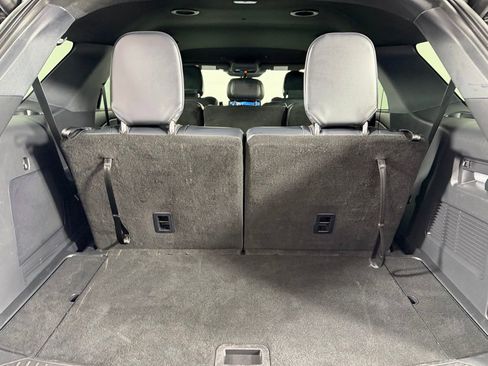 Used 2025 Ford Explorer ST-Line w/ ST-Line Street Pack image 31