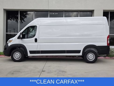 Used 2026 RAM ProMaster 2500 w/ Convenience Group FWD image 4