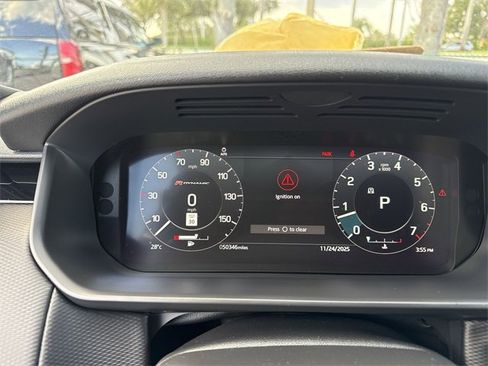 Used 2022 Land Rover Discovery S R-Dynamic image 15