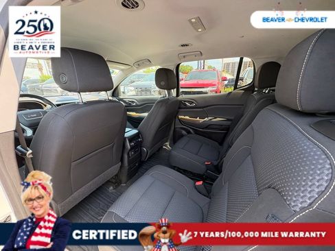 Used 2022 GMC Acadia SLE w/ Driver Convenience Package FWD image 15