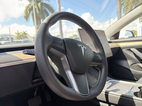 Used 2023 Tesla Model 3 Standard Range image 20