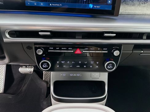 New 2026 Hyundai Ioniq 9 Calligraphy AWD/4WD image 14
