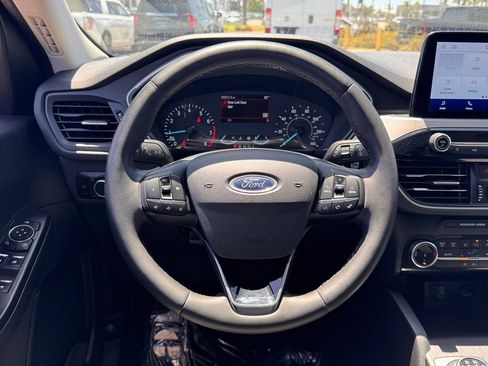 Used 2022 Ford Escape SE FWD image 23