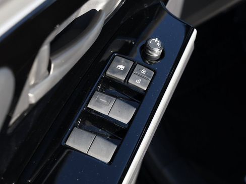 Used 2024 Toyota bZ4X XLE w/ Weather Package image 29