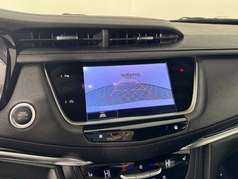 Used 2025 Cadillac XT5 Premium Luxury image 18