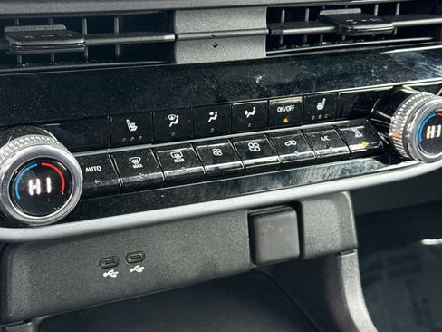 Certified 2024 Honda Prologue EX image 16