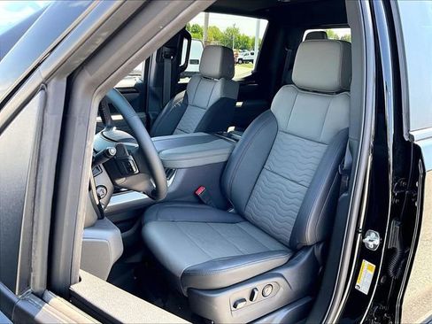 New 2026 Chevrolet Silverado 1500 ZR2 AWD/4WD image 10