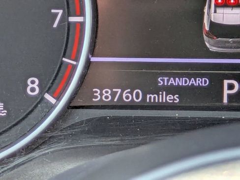 Used 2024 Nissan Rogue S FWD image 29