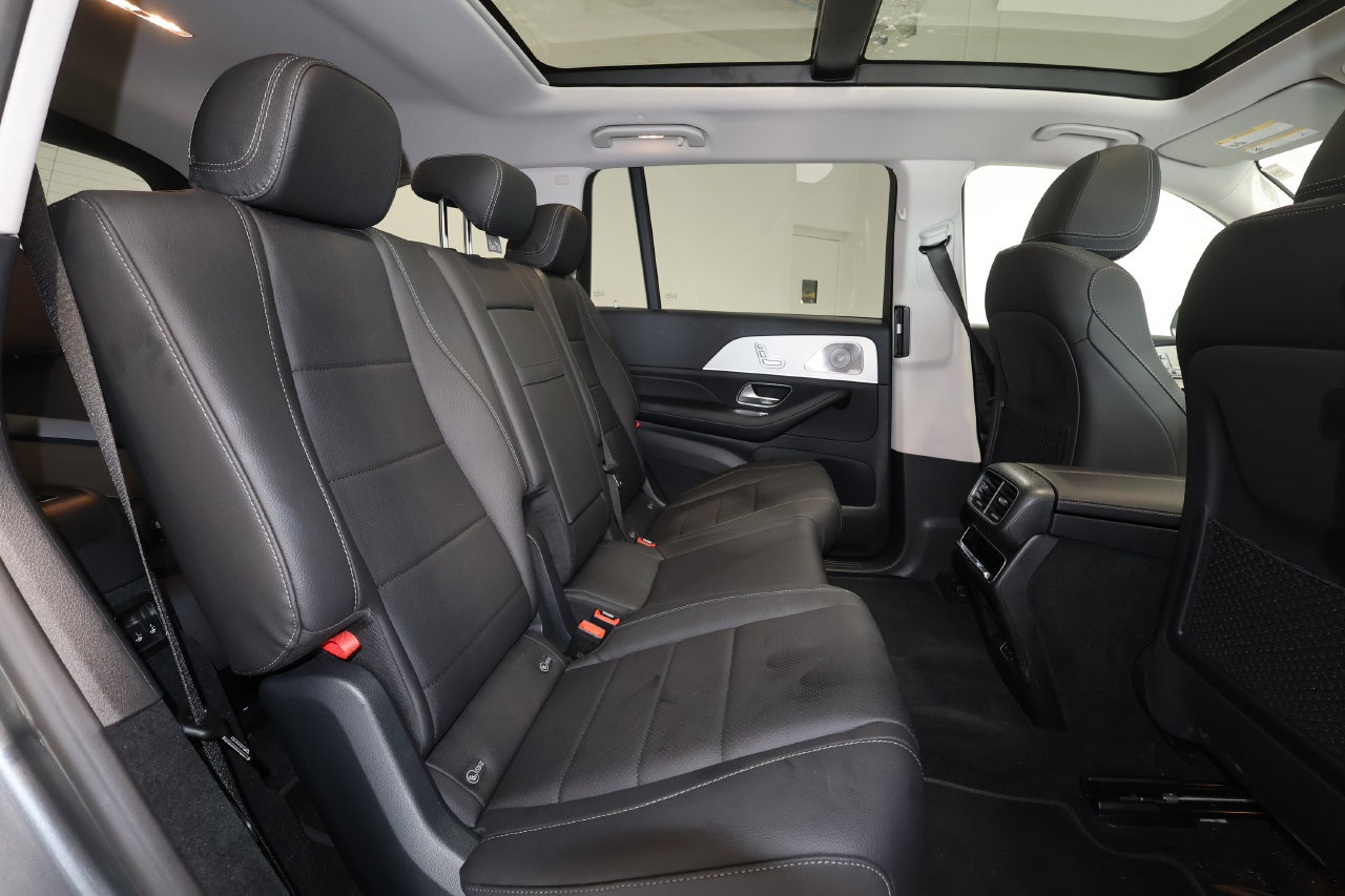 Used 2026 Mercedes-Benz GLS 450 4MATIC image 27